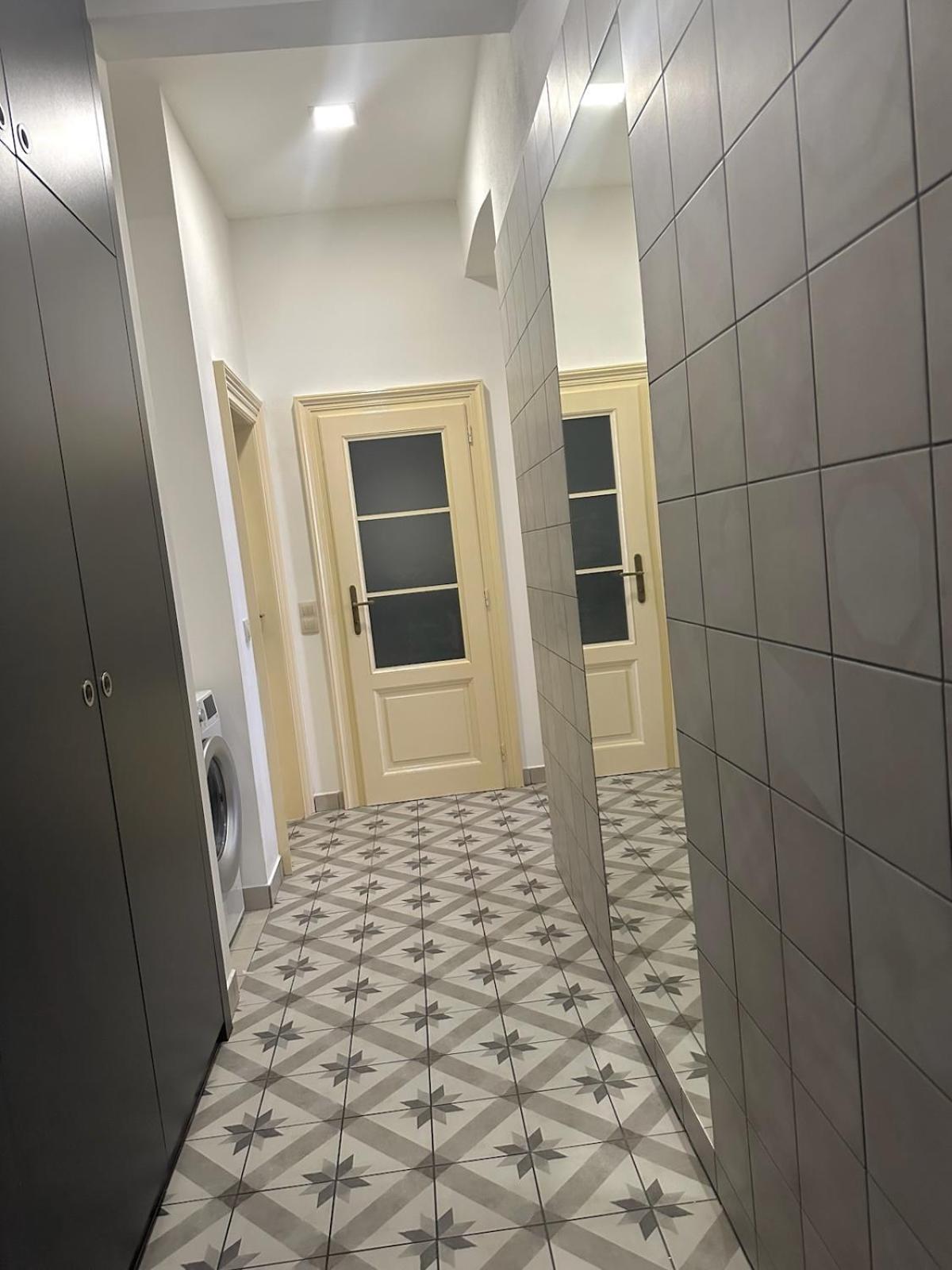 Apartamento Ve Meste 2 *